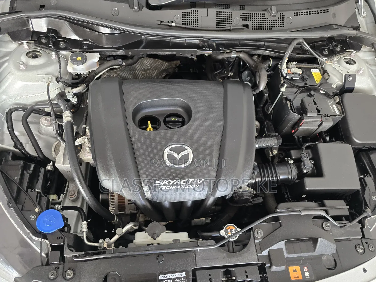 Mazda Demio 2018 Off white