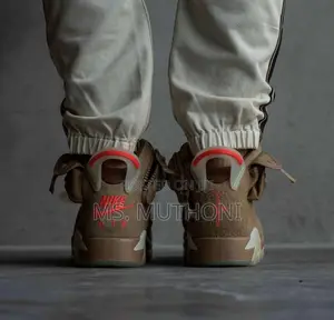 Jordan 6 Travis Scott British Khaki*
