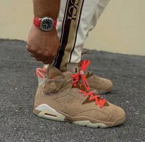 Jordan 6 Travis Scott British Khaki*