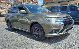 White 2016 Mitsubishi Outlander - Quality Second-Hand SUV