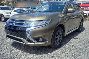 Mitsubishi Outlander 2016 White