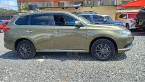 Mitsubishi Outlander 2016 White