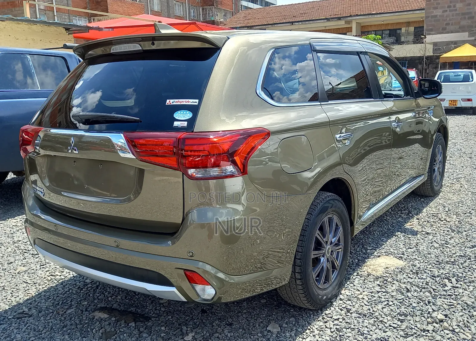 Mitsubishi Outlander 2016 White