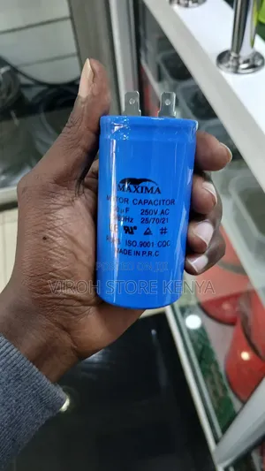 Capacitor 200uf by 200 Volts Capacitor