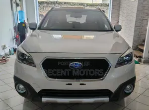 Subaru Outback 2.5i Touring AWD 2018 White
