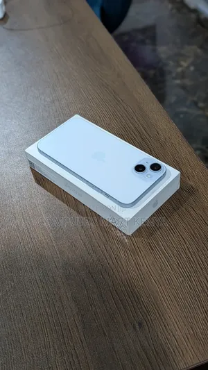 New Apple iPhone 15 Plus 128 GB Blue