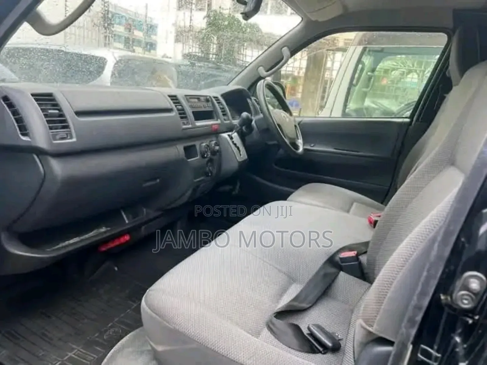 Toyota HiAce 2018 Black