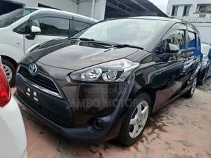 Toyota Sienta 1.5 Hybrid FWD 2018 Brown