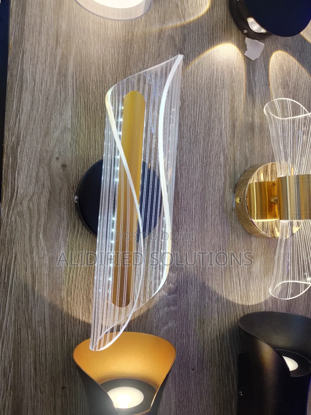 Wall Light<>Wall Bracket