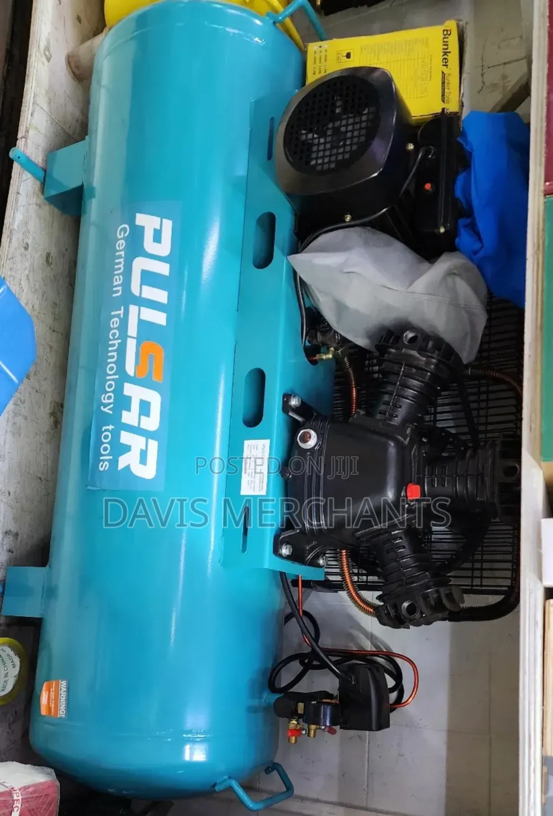 Air Compressor Machine With 200L Capacity