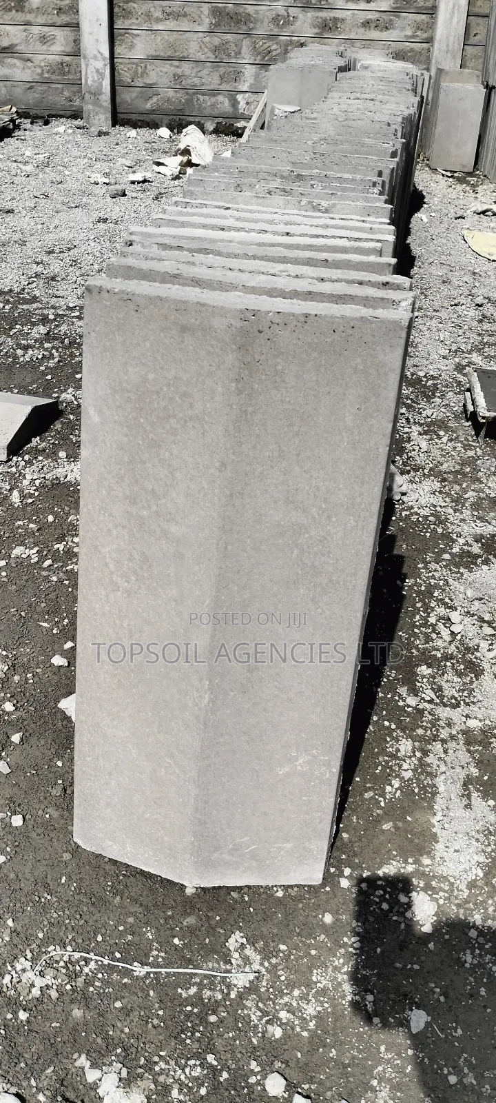 Concrete Wall Copings / Kopin