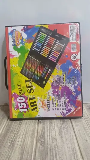 150 Pcs Art Set