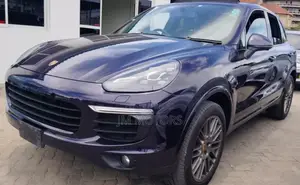 Porsche Cayenne 2017 Matt Black