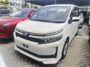 Toyota Voxy 2016 White