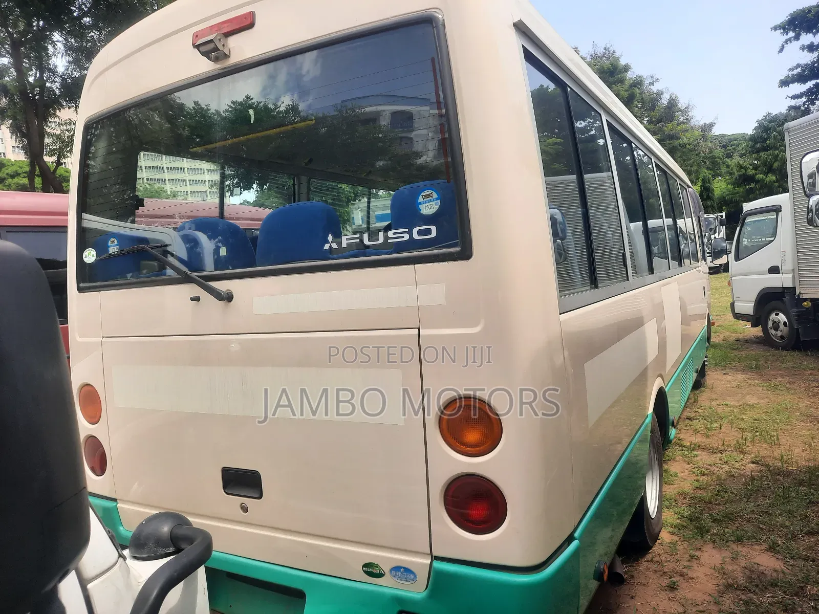 Mitsubishi Fuso Rosa 2018 White