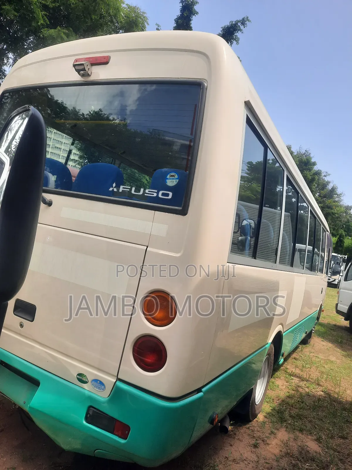 Mitsubishi Fuso Rosa 2018 White