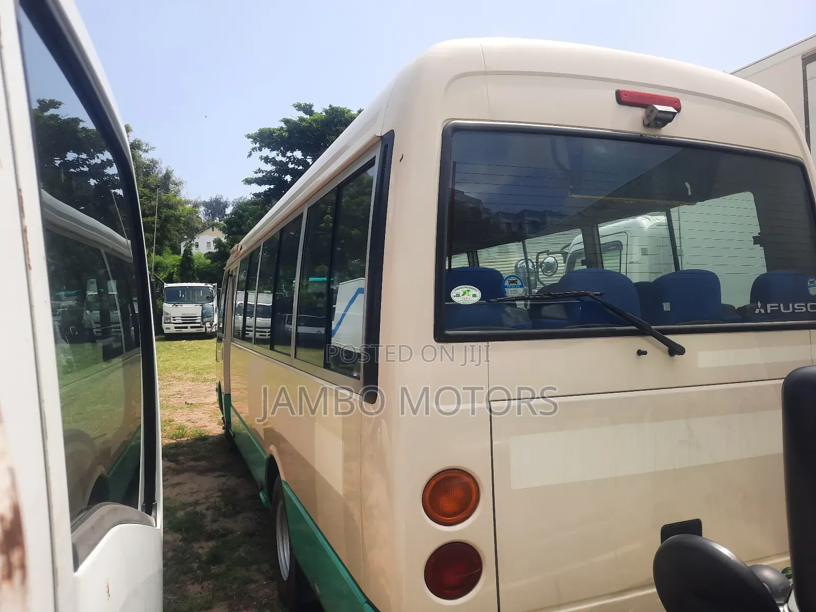 Mitsubishi Fuso Rosa 2018 White
