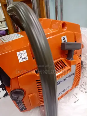 Husqvarna 272 Power Saw