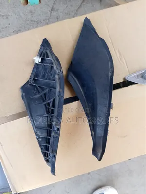 Windscreen Finisher/Condom for Toyota Axio