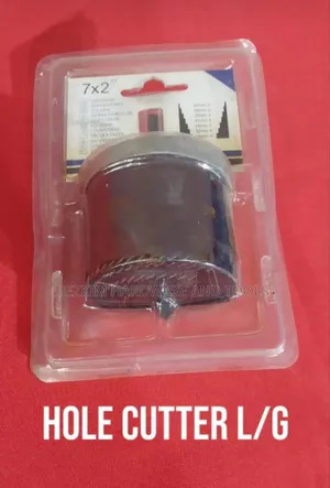 T C L Wood Hole Saw Set
