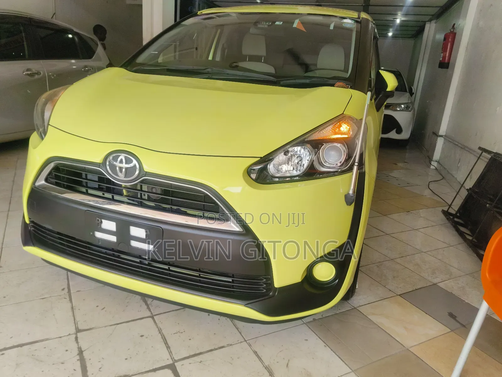 Toyota Sienta 2017 Yellow