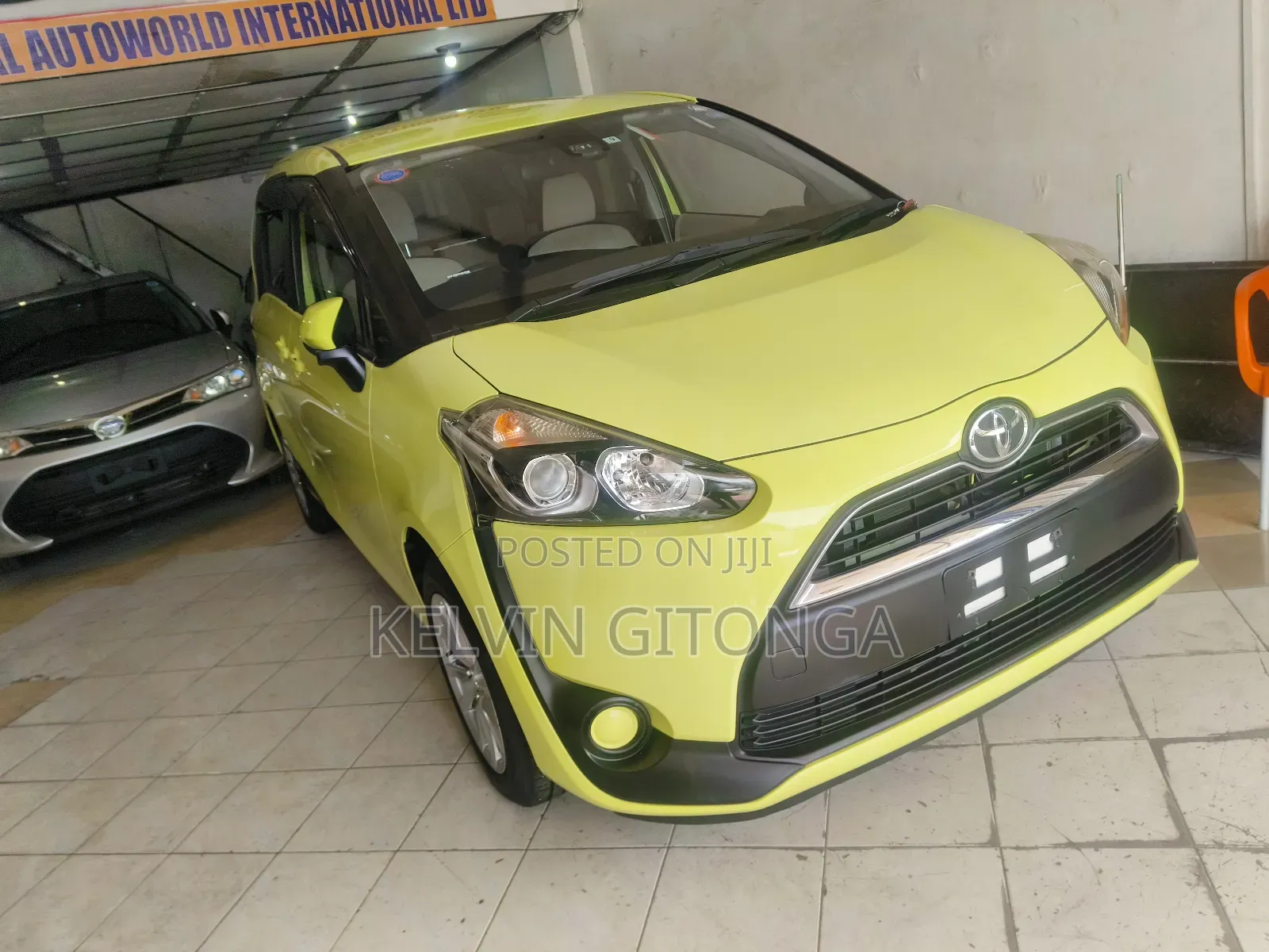 Toyota Sienta 2017 Yellow