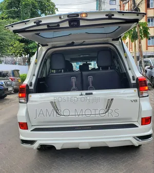 Toyota Land Cruiser 4.5 V8 TD 2018 White