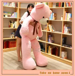 Giant Teddy Bears