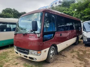 Mitsubishi Fuso Rosa 2018 Red