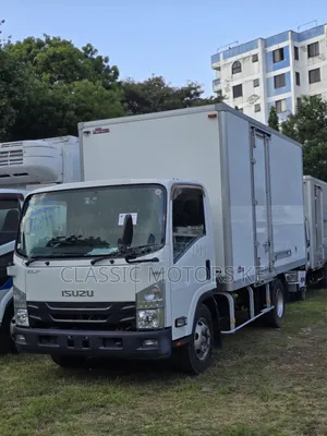 Isuzu Elf, 2018, 3000cc, Manual