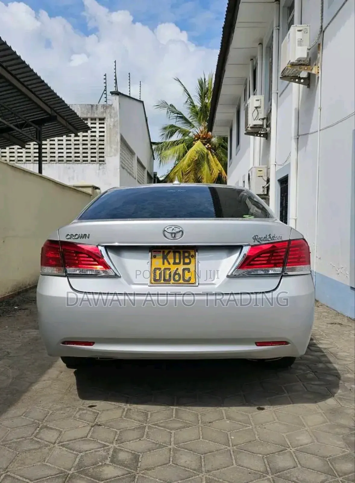 Toyota Crown 2014 Silver