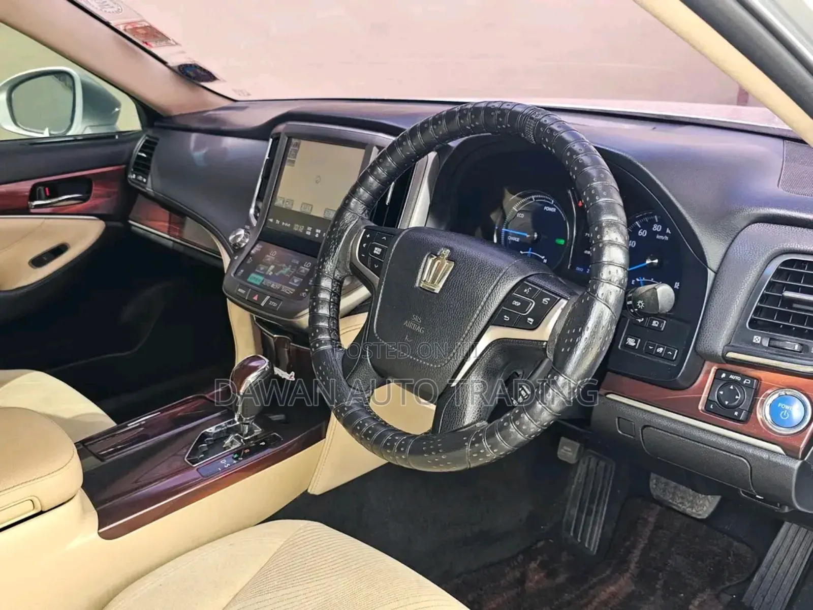 Toyota Crown 2014 Silver