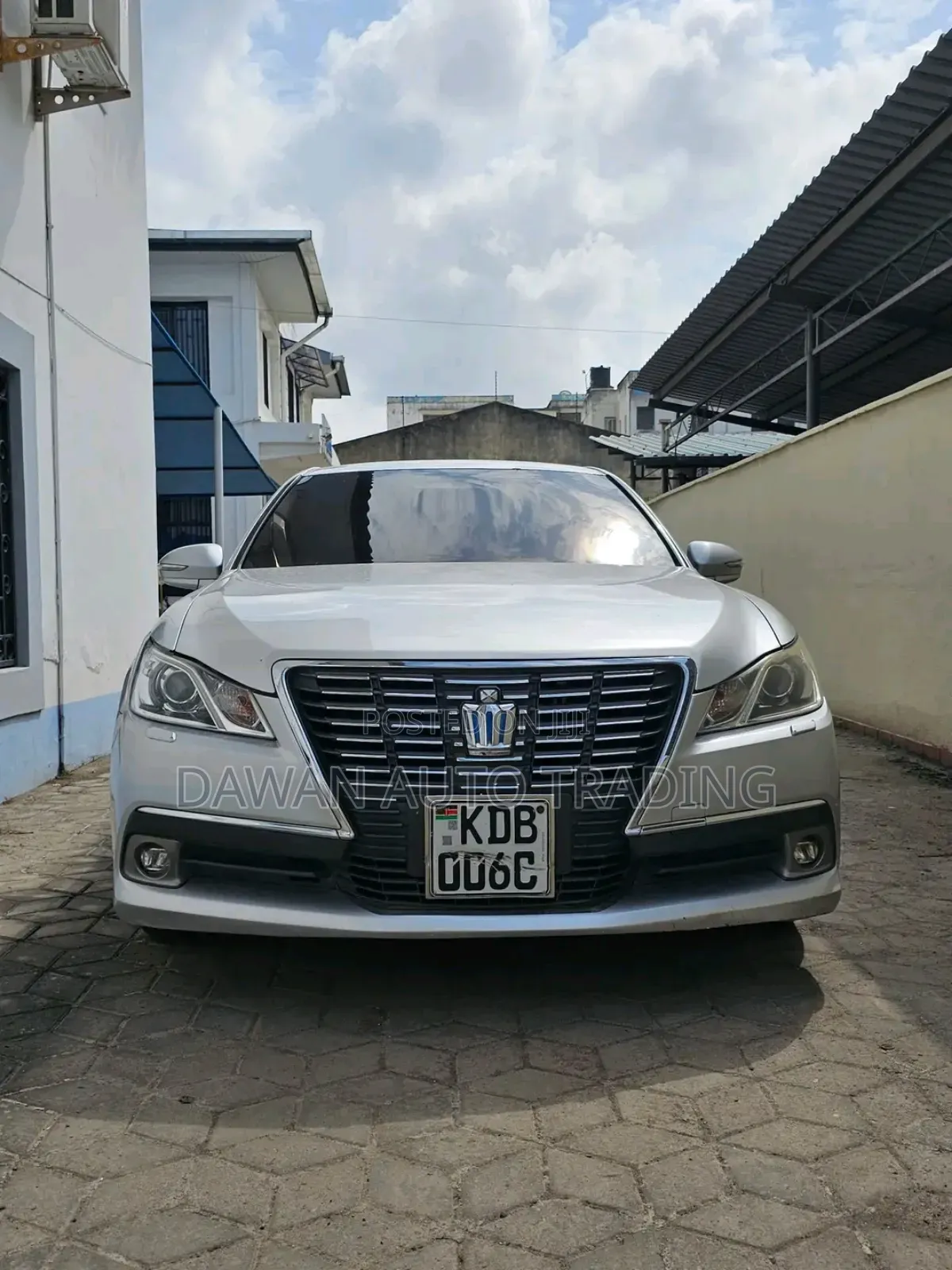 Toyota Crown 2014 Silver