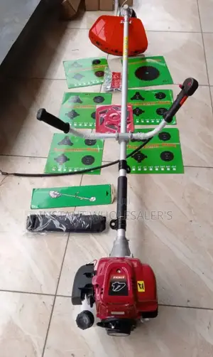 4 Stroke Golf Brush Cutter 8 Blades
