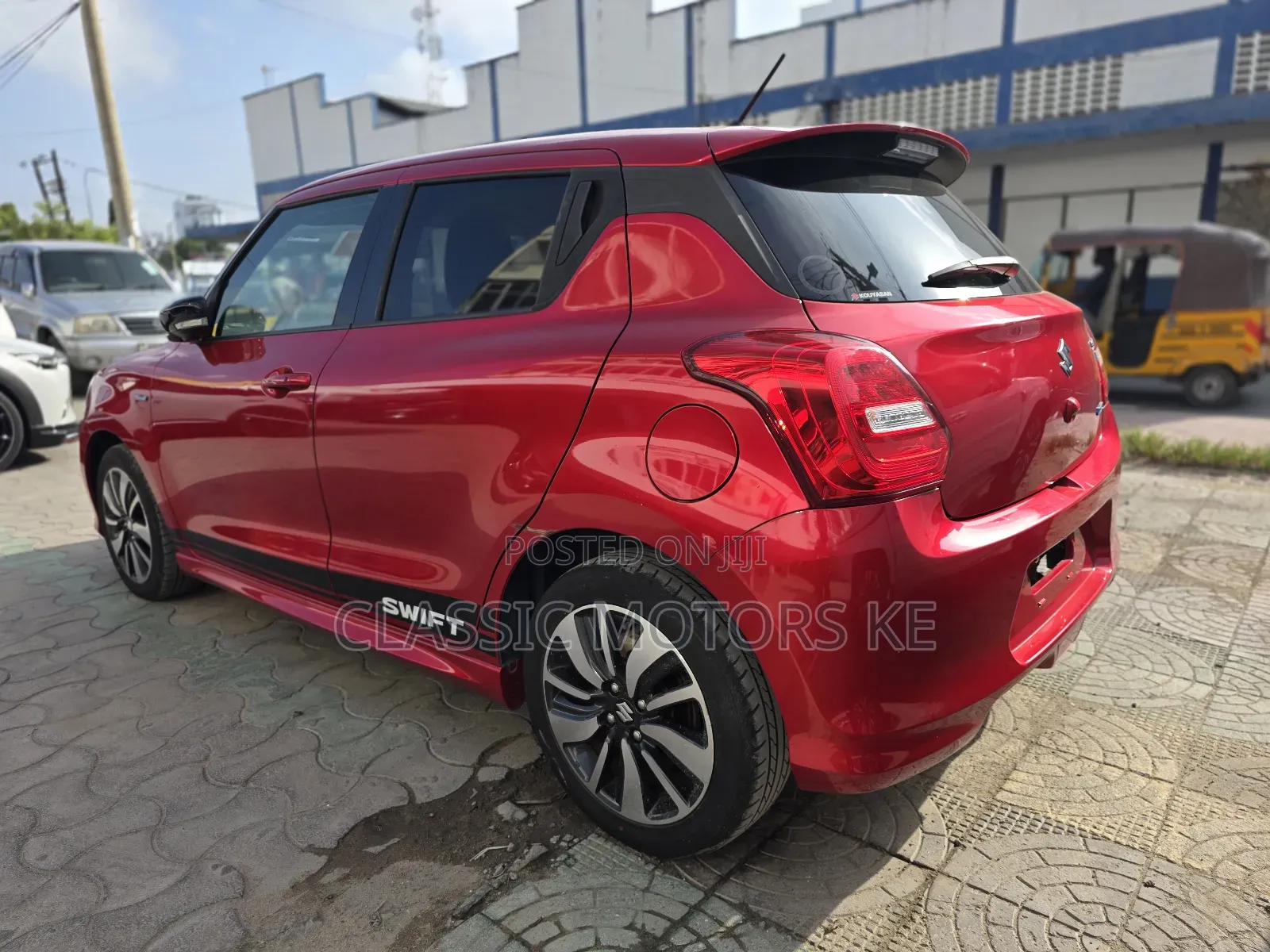 Suzuki Swift 2018 Red