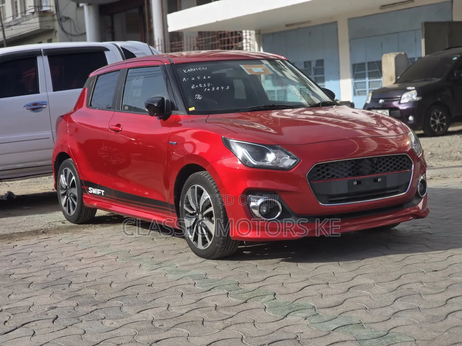 Suzuki Swift 2018 Red