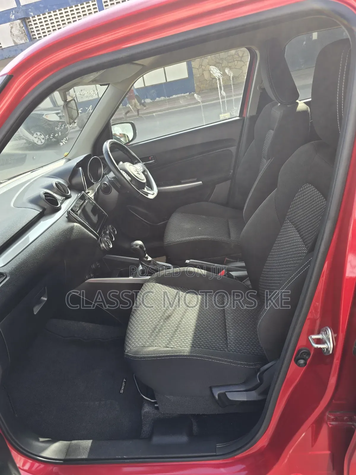 Suzuki Swift 2018 Red