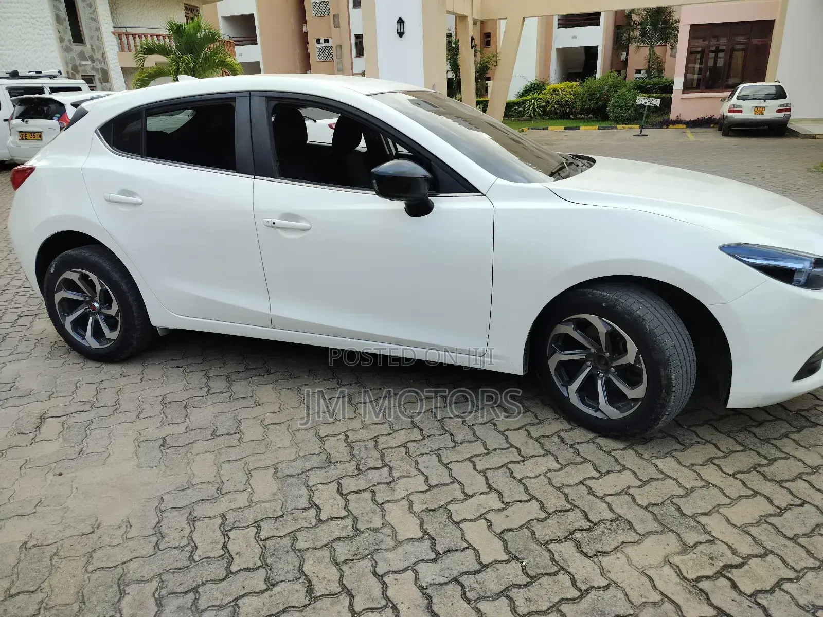 Mazda Axela 2016 White