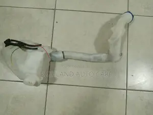 Wiper Washer Tank Bottle Peugeot 208, 2008. Citroen C3, Ds3