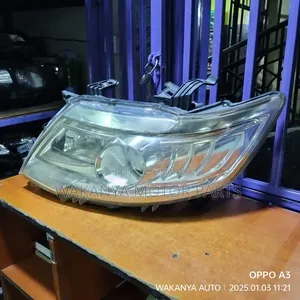 Nissan Serena Fc25 Model 2008/2009 Ex Japan Zenon Headlight