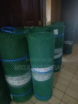 Dark Green 1*25mtrs Plastic