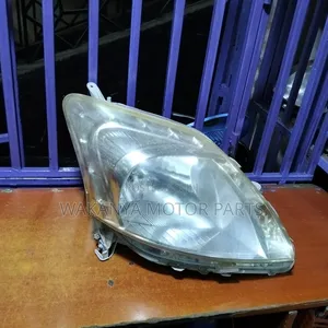 Toyota Passo Sette 2010 Non Zenon Headlight, Ex Japan