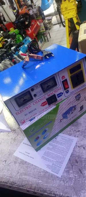 Solar Inverter/Battery Charger