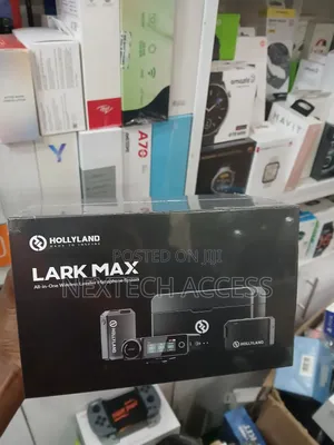 Hollyland LARK MAX Duo Wireless 2-Person Microphone System