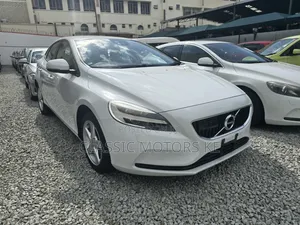 Volvo V40 2018 White