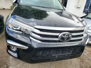 Toyota Hilux 2019 Black