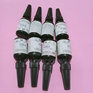 Chipped Windscreen Bonding Glue