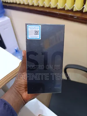 New Samsung Galaxy S10 128 GB Black