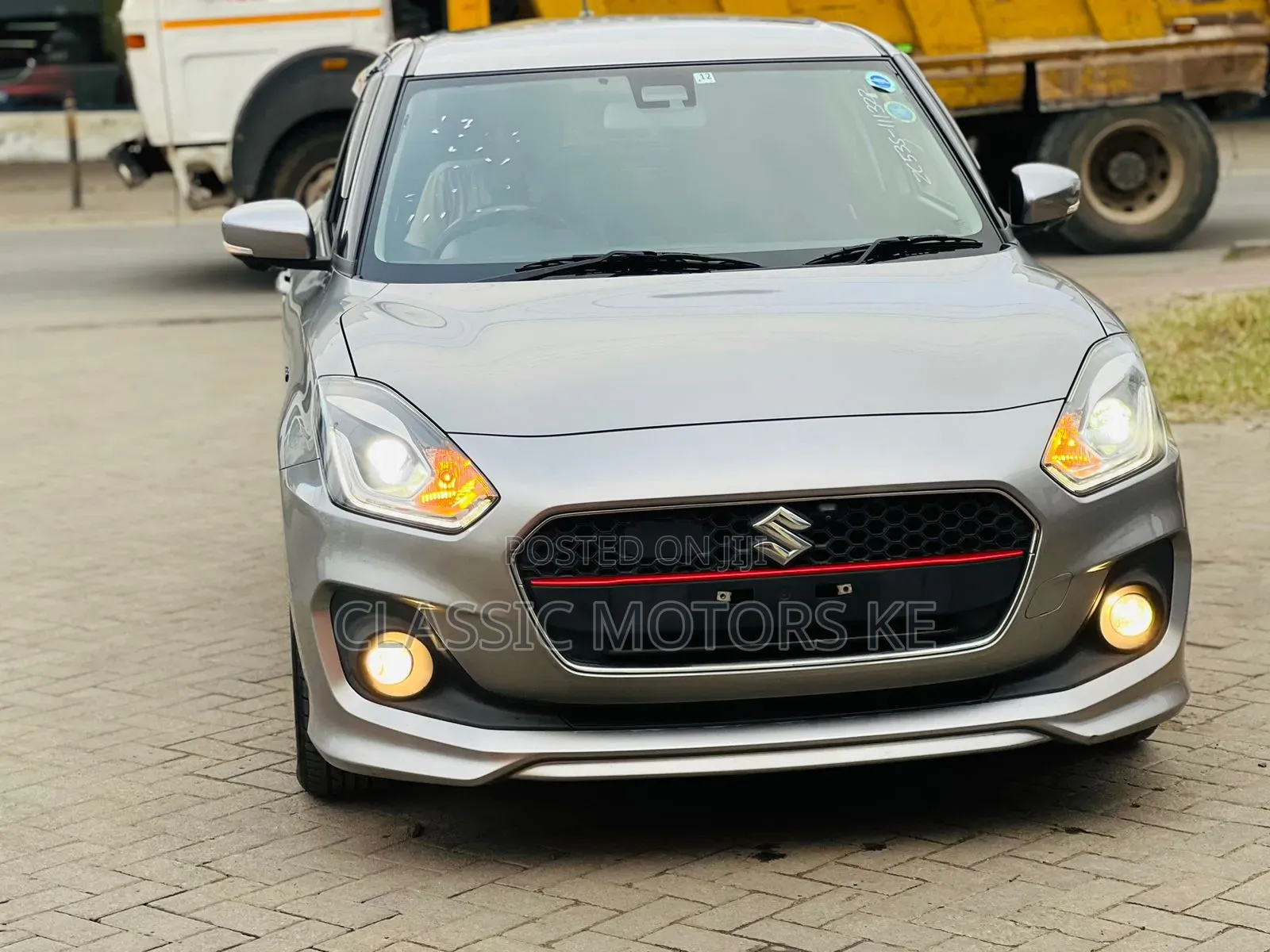 Suzuki Swift 2018 Gray