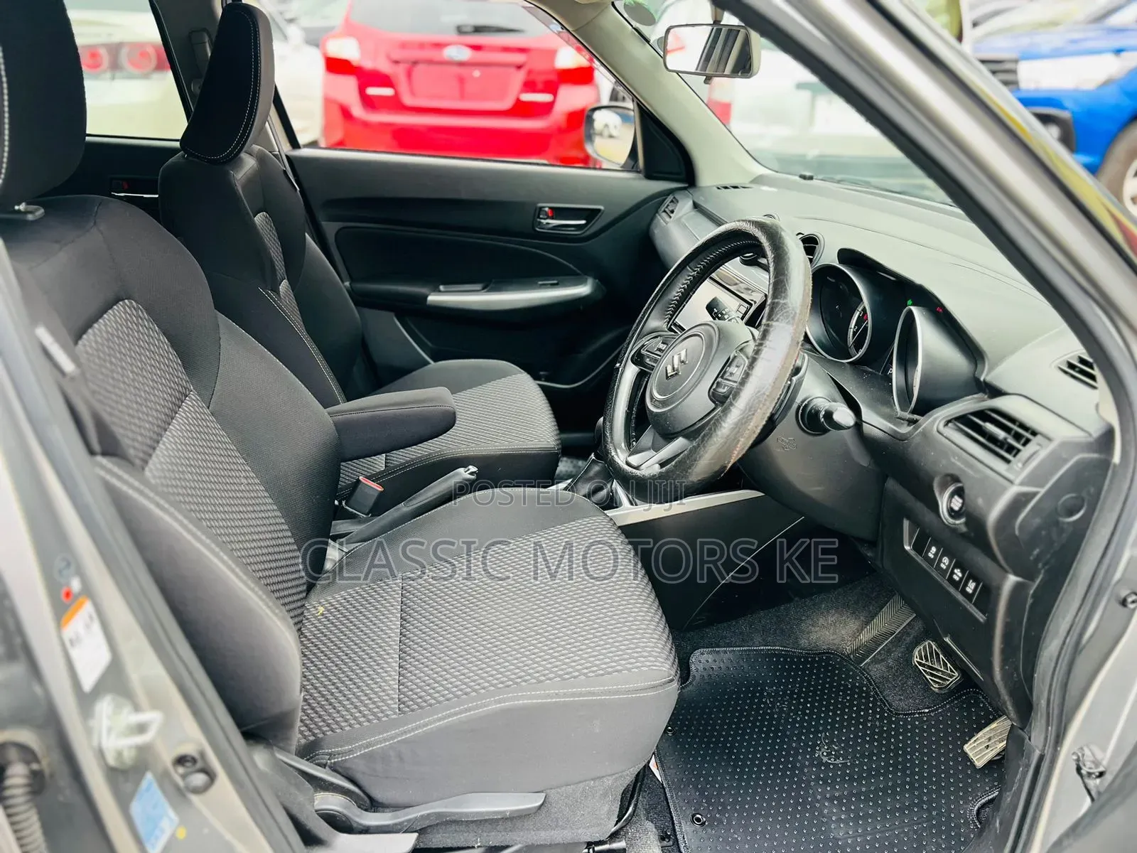 Suzuki Swift 2018 Gray